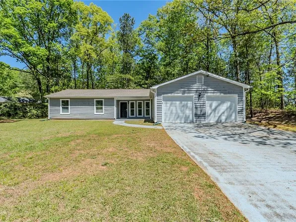 1665 Dunbarton Dr, Lithonia, GA 30058