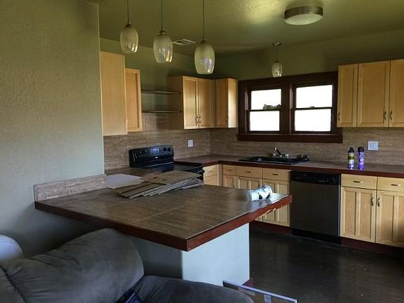 2nd image of 518 N Jefferson Ave