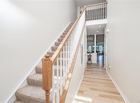 2nd image of 512 Siena Ln