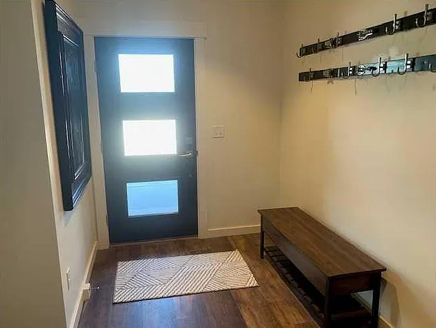2 bed, 1100 sqft, $3,000 — Photo 3