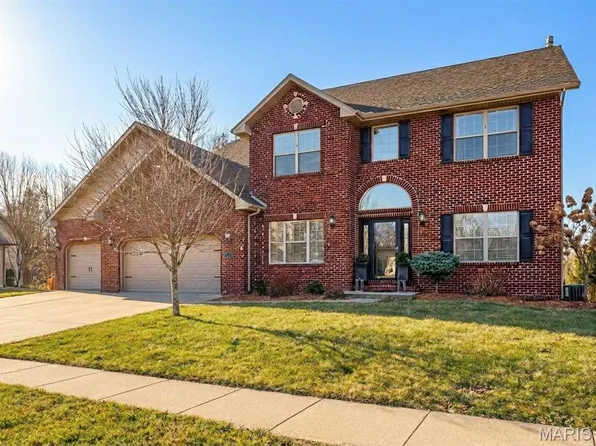 1155 Red Hawk Ridge Ln, O'Fallon, IL 62269