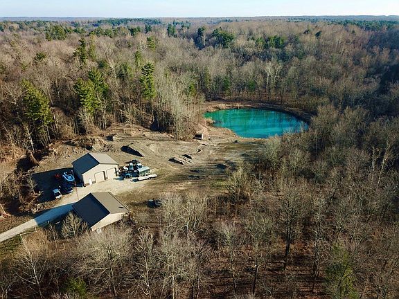 2nd image of 2444 E County Road 950 S