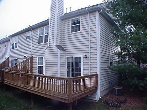 End Unit with Back Deck