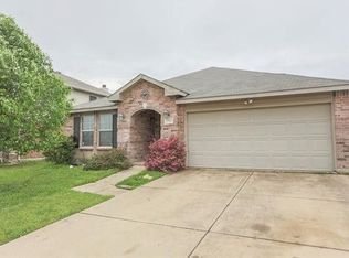1444 Keith Ct, Burleson, TX 76028
