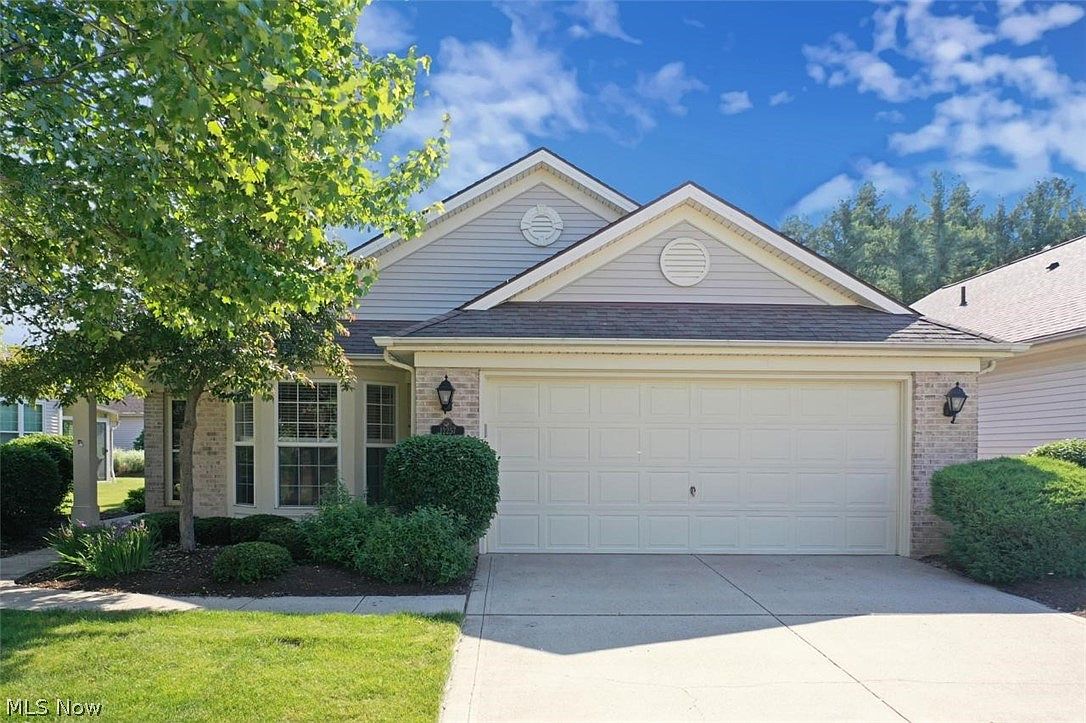 12257 Bristol Ln, Strongsville, OH 44136 Zillow