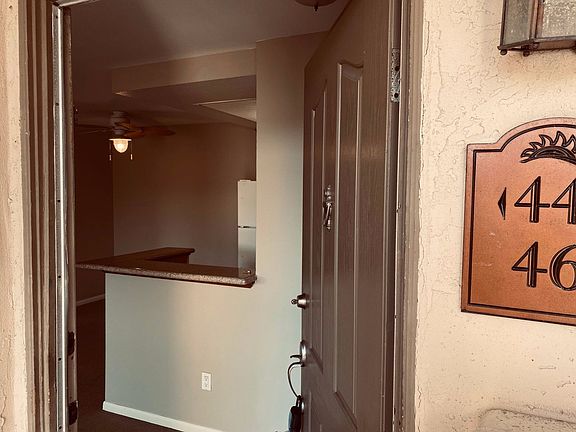 3rd image of 432 Edgehill Ln Unit 44