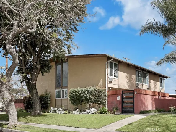 808 S Falcon St #D, Anaheim, CA 92804