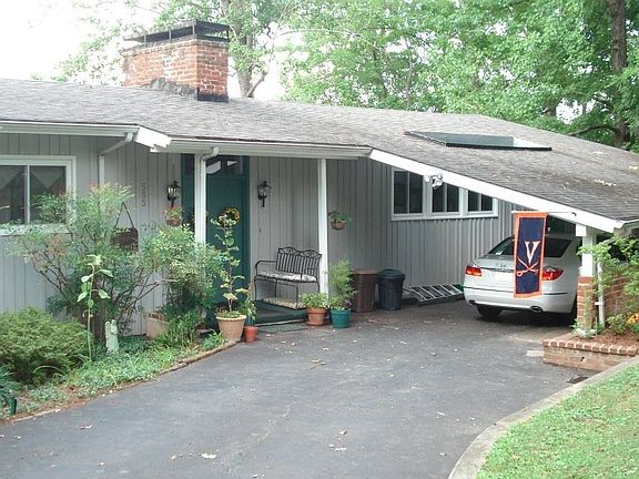 2nd image of 585 Buena Vista Dr