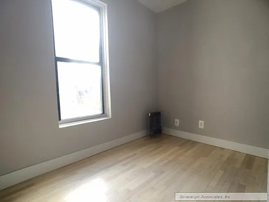 Rented by Sovereign Associates | media 11