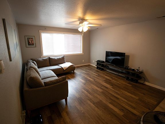 2nd image of 562 N 800 W APT 2