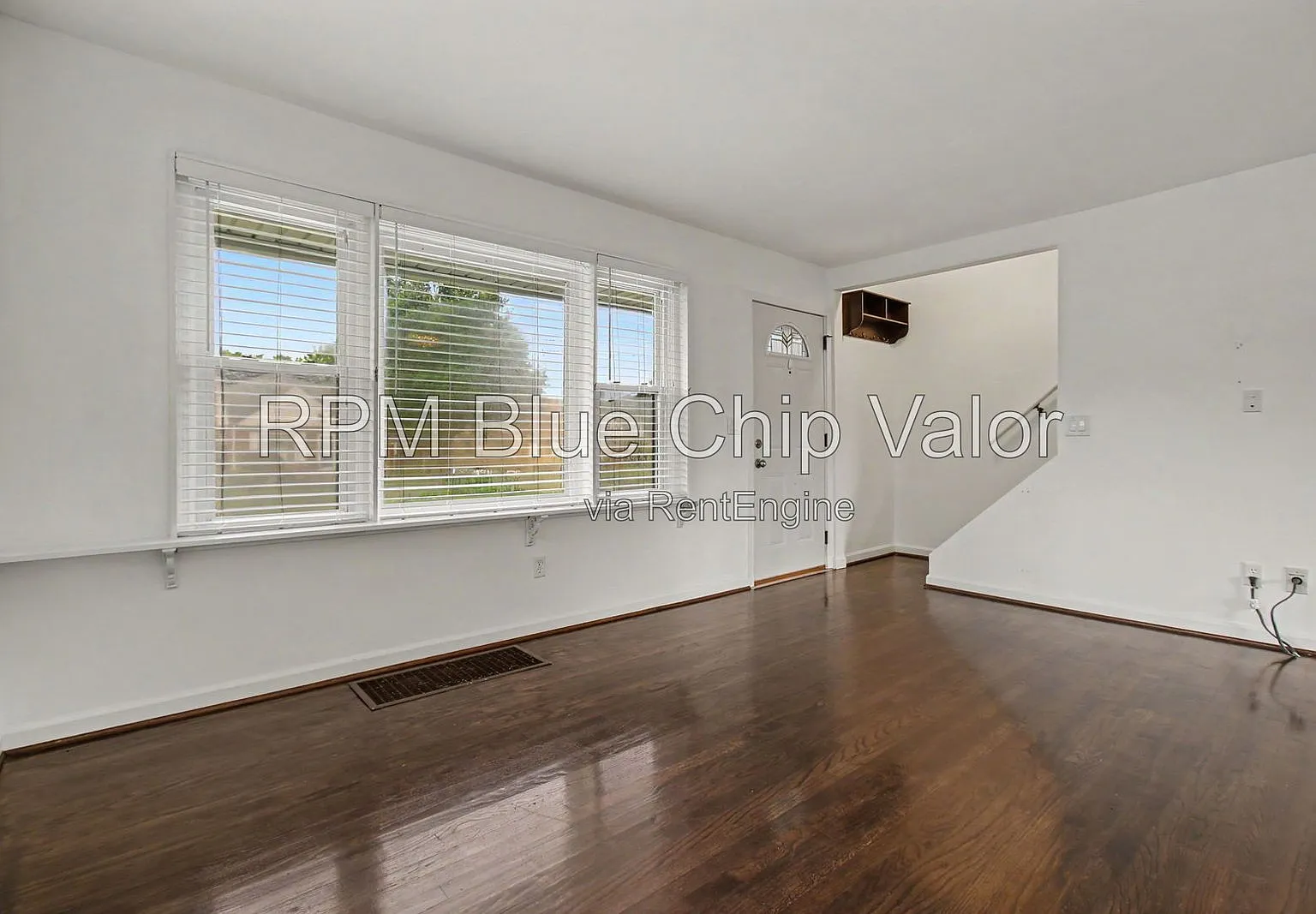 3 bed, 2.0 bath, $2,225 — Photo 2