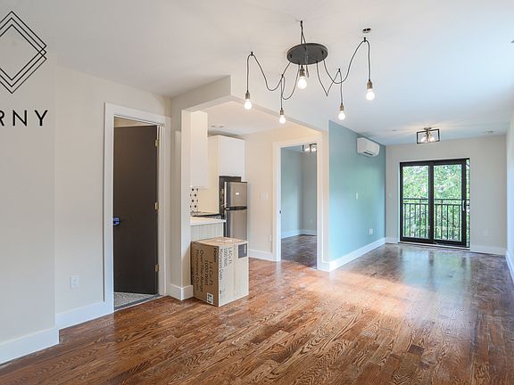 4th image of 659 Hancock St #3C