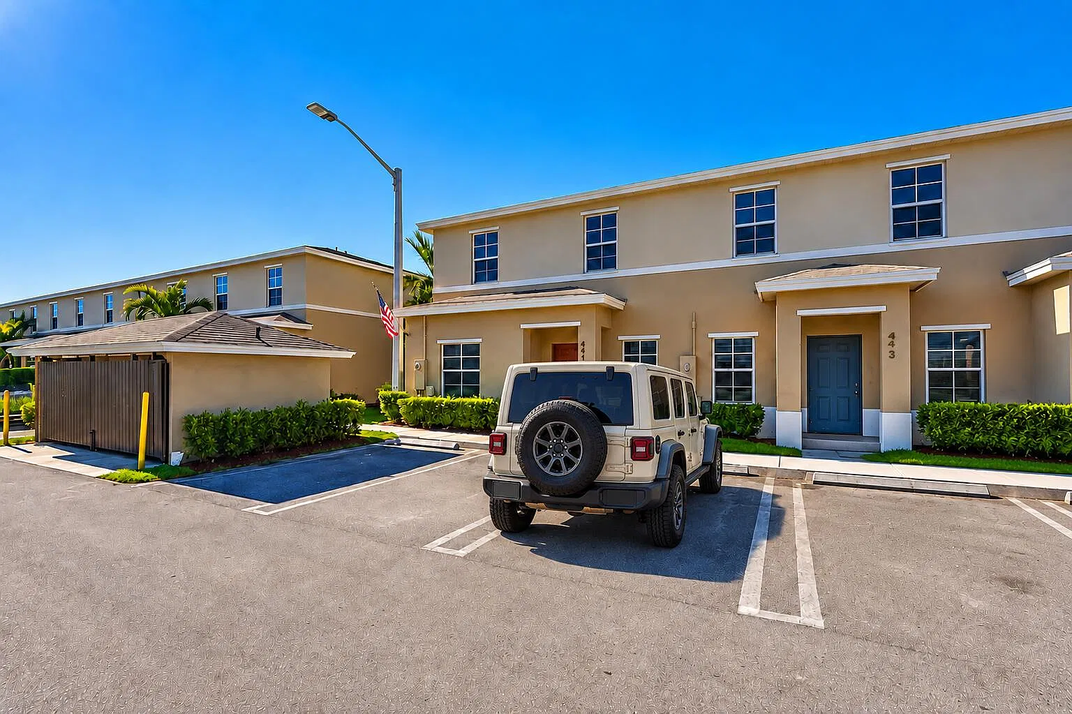 4 bed, 3.0 bath, 1700 sqft, $3,350 — Photo 1