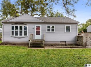 907 W 31st Ave, Bellevue, NE 68005
