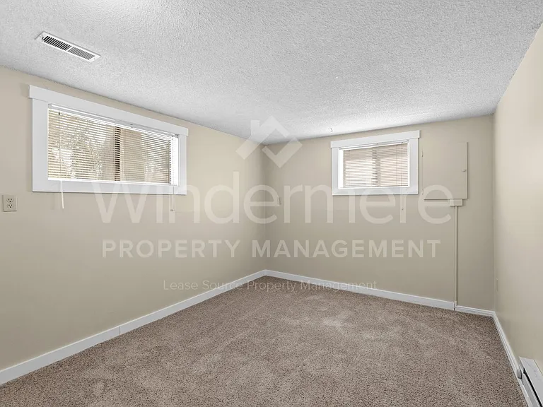7805 E Upriver Dr — Photo 20