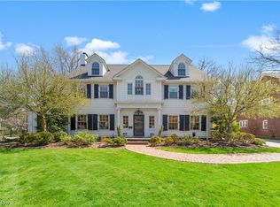 2253 Delamere Dr, Cleveland Heights, OH