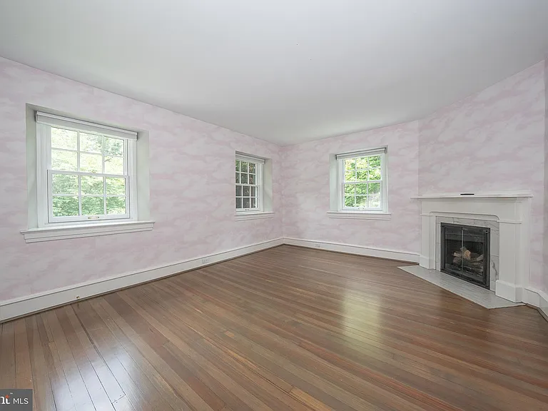 101 E Brookhaven Rd — Photo 39