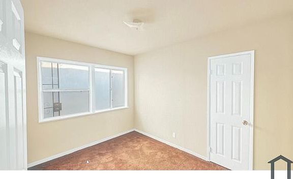 5th image of 439 E 55th St