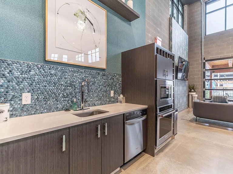 Quinn Apartments — Photo 66