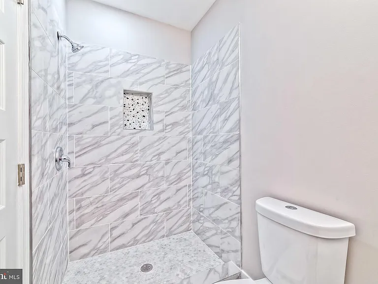 226 S Washington St — Photo 9