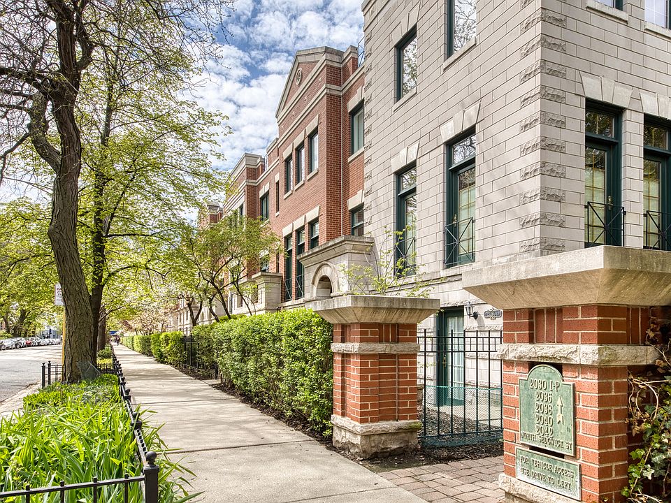 1st image of 2042 N Sedgwick St #B
