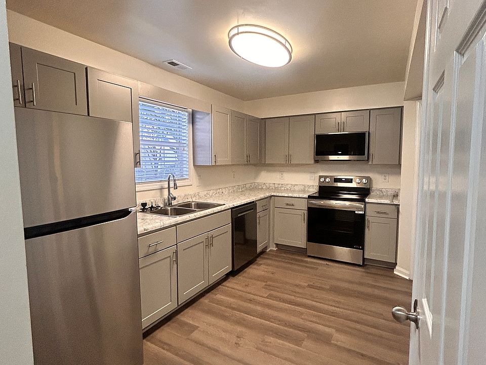 1st image of 1251 Fords Pointe Cir #1251