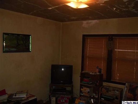 5th image of 1419 W 79th St
