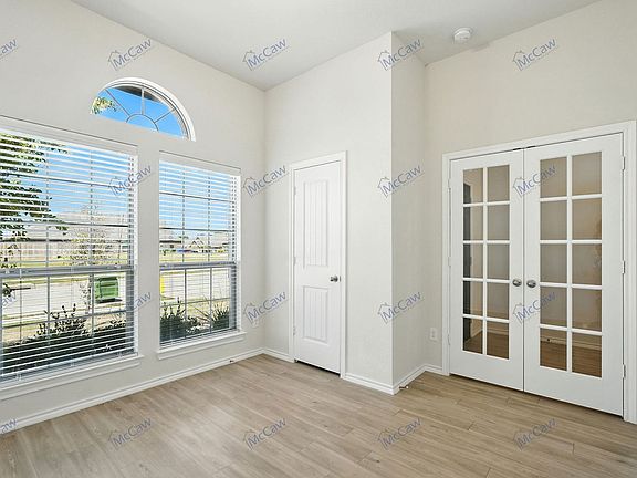 2nd image of 1707 Wooley Way