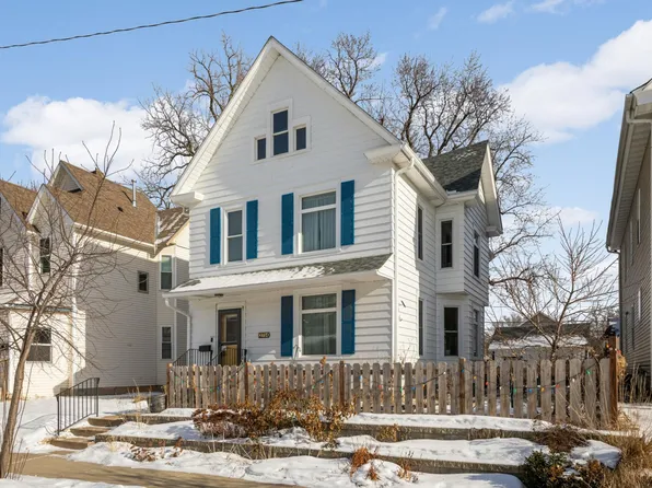 2714 Girard Ave N, Minneapolis, MN 55411