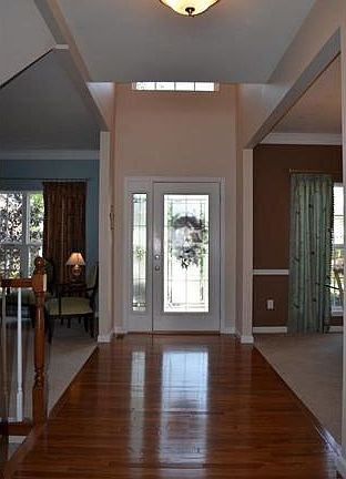 2nd image of 3017 Kingsridge Manor Dr