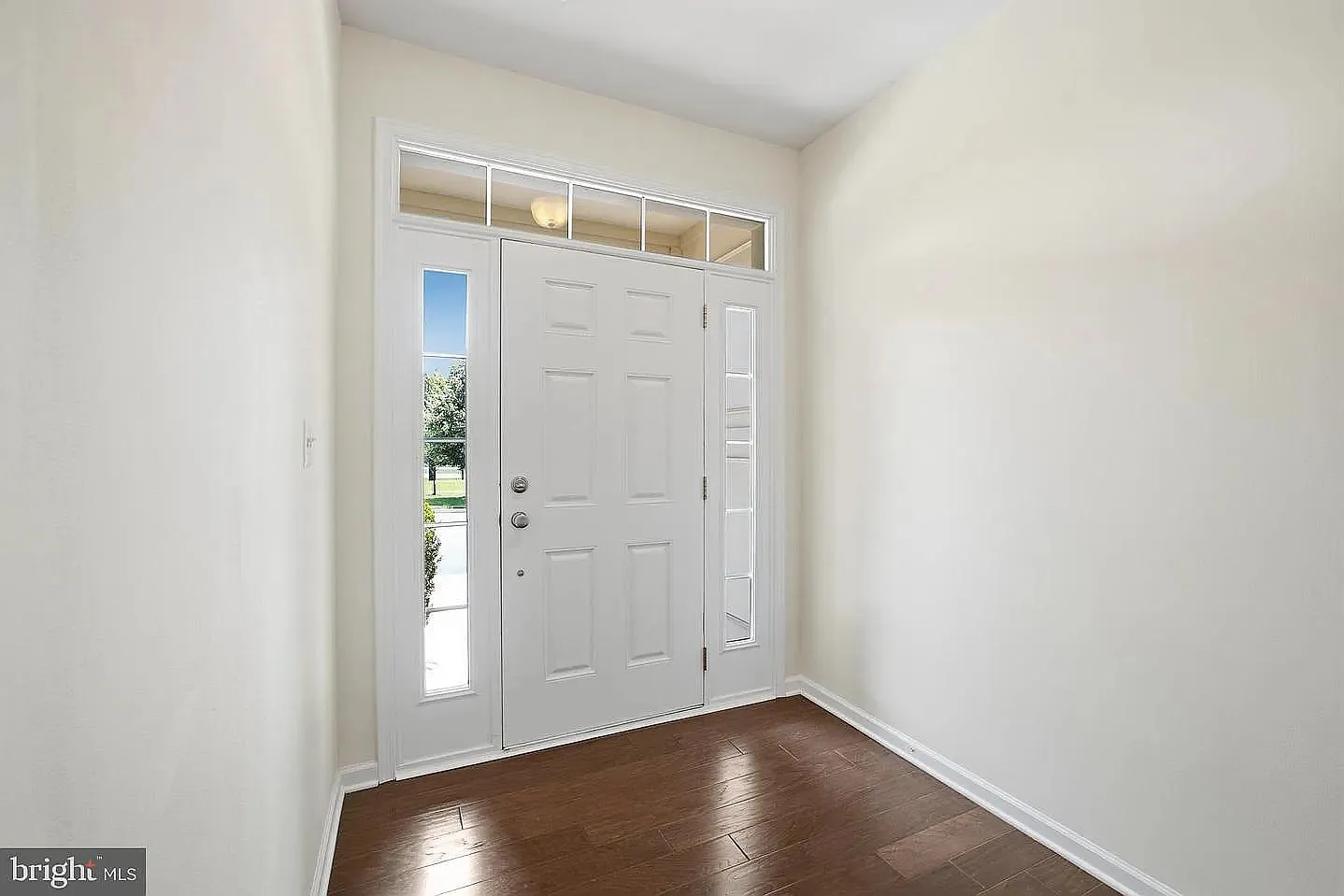 4 bed, 3.5 bath, 2934 sqft, $3,675 — Photo 3