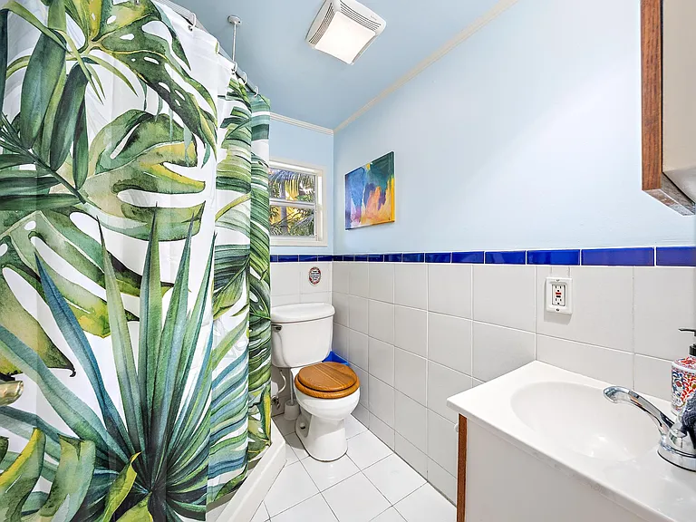 614 Flamingo Dr — Photo 15