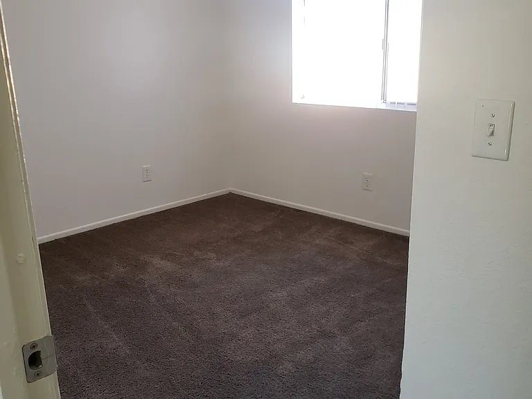 Sunnyside Townhomes — Photo 12