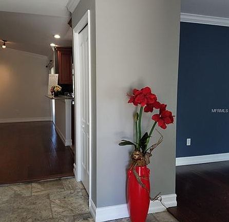 2nd image of 2078 Swan Ln
