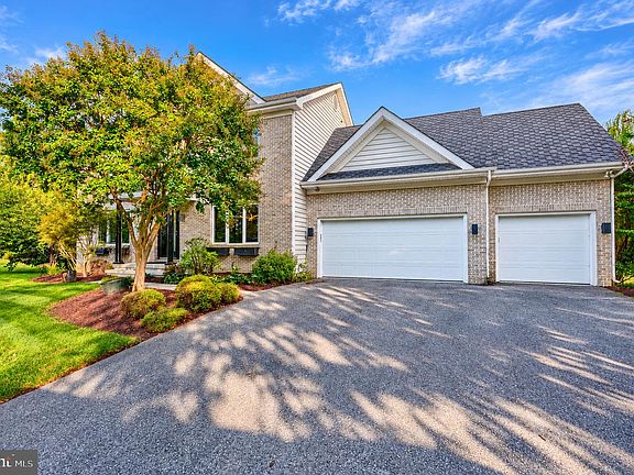 2nd image of 7 Beecham Ct