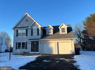 113 Midland Dr, Oxford, PA 19363