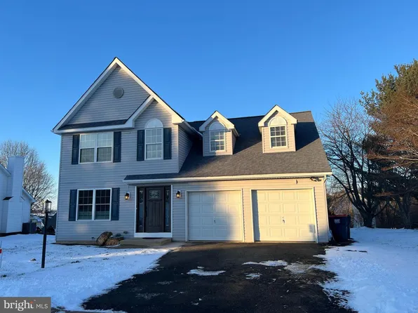 113 Midland Dr, Oxford, PA 19363