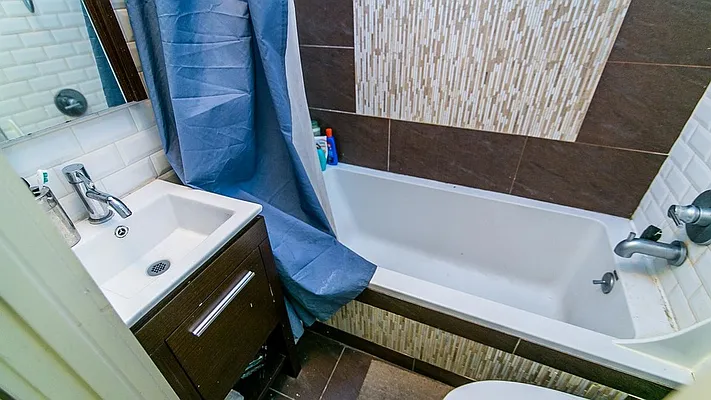 Rented by Nooklyn NYC LLC | media 19