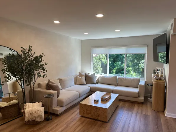 200 Portland Rd #24, Highlands, NJ 07732