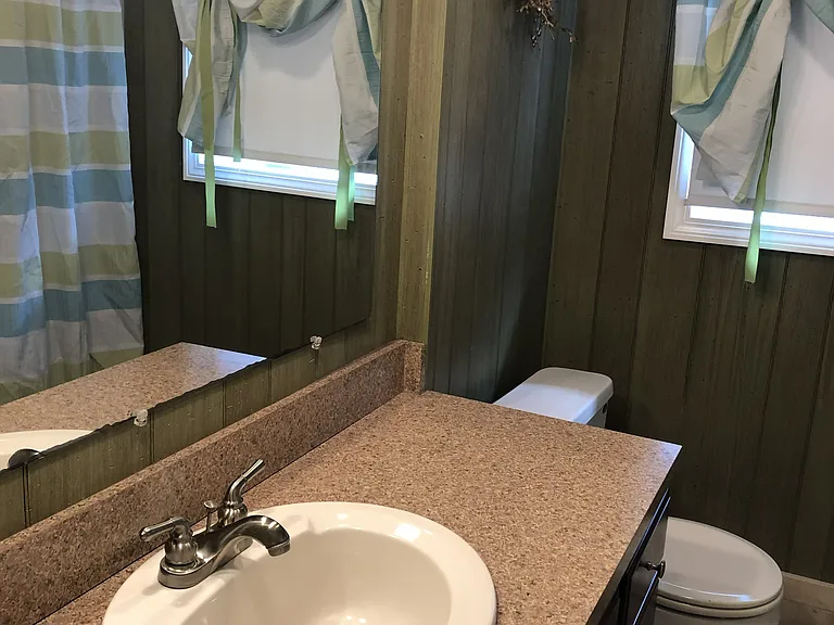 29 Stratford Ave — Photo 8