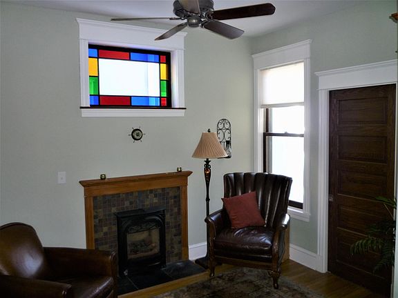 1ST ST FLOOR Den /Gas Fireplace