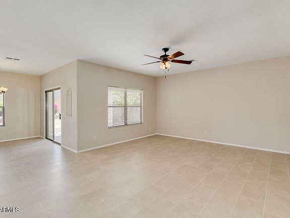 4th image of 10822 E Florian Ave