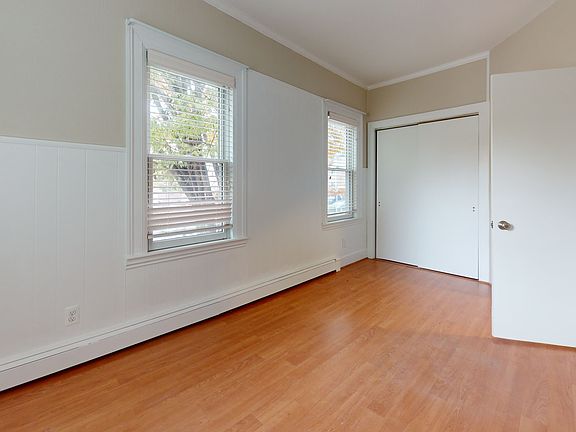 5th image of 310 Lowell St #2