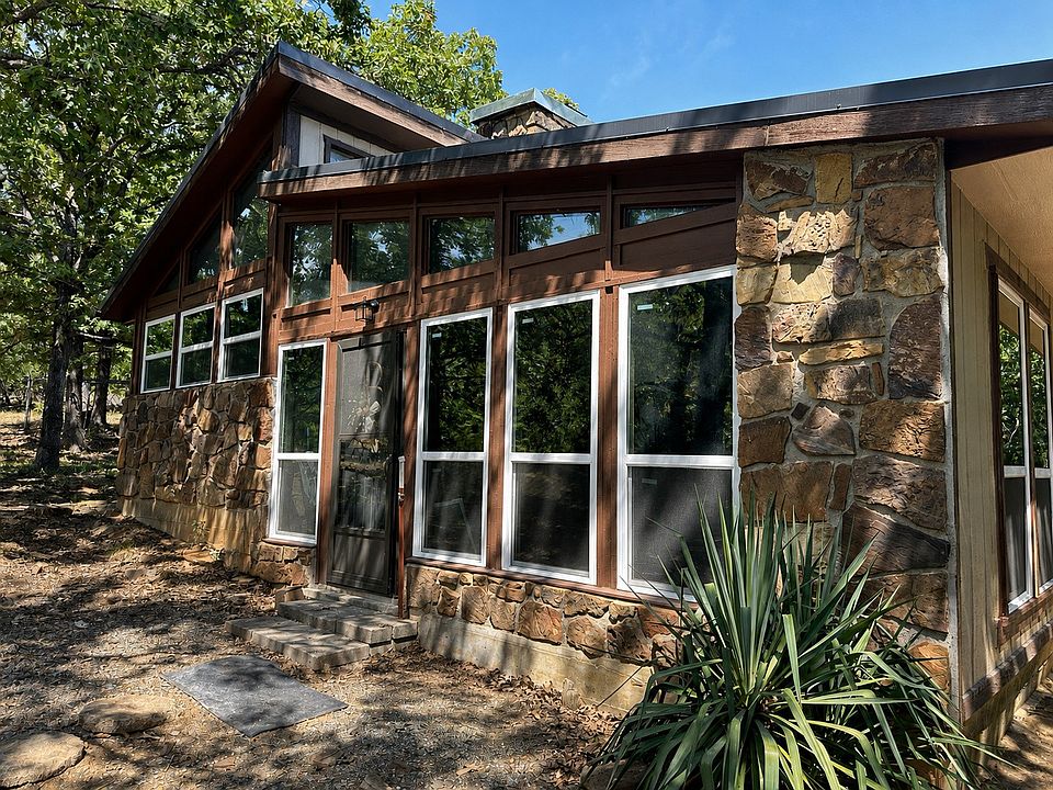 1st image of 427 Lake Rd