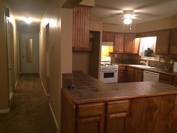 5th image of 2404 Colonial Hills Dr