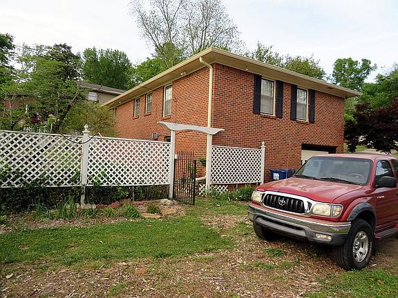 3rd image of 1204 Kennamer Dr SE
