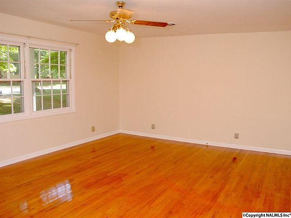 4th image of 4907 Westwood Dr NW