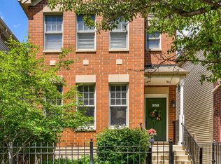 352 W Scott St, Chicago, IL 60610