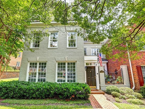 2nd image of 1111 Hyde Ln