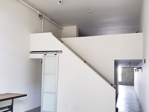 4th image of 1415 Indiana St APT 105